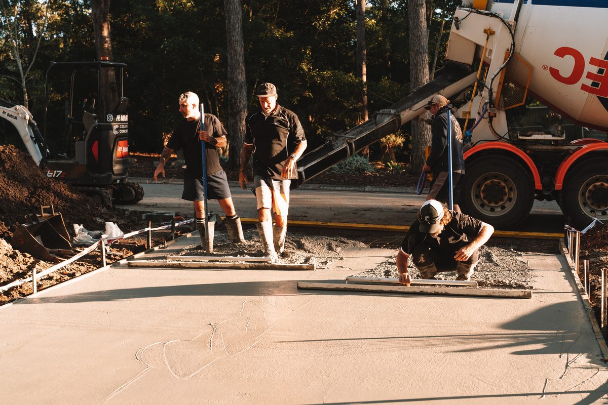 Finishing the surface of a fresh slab